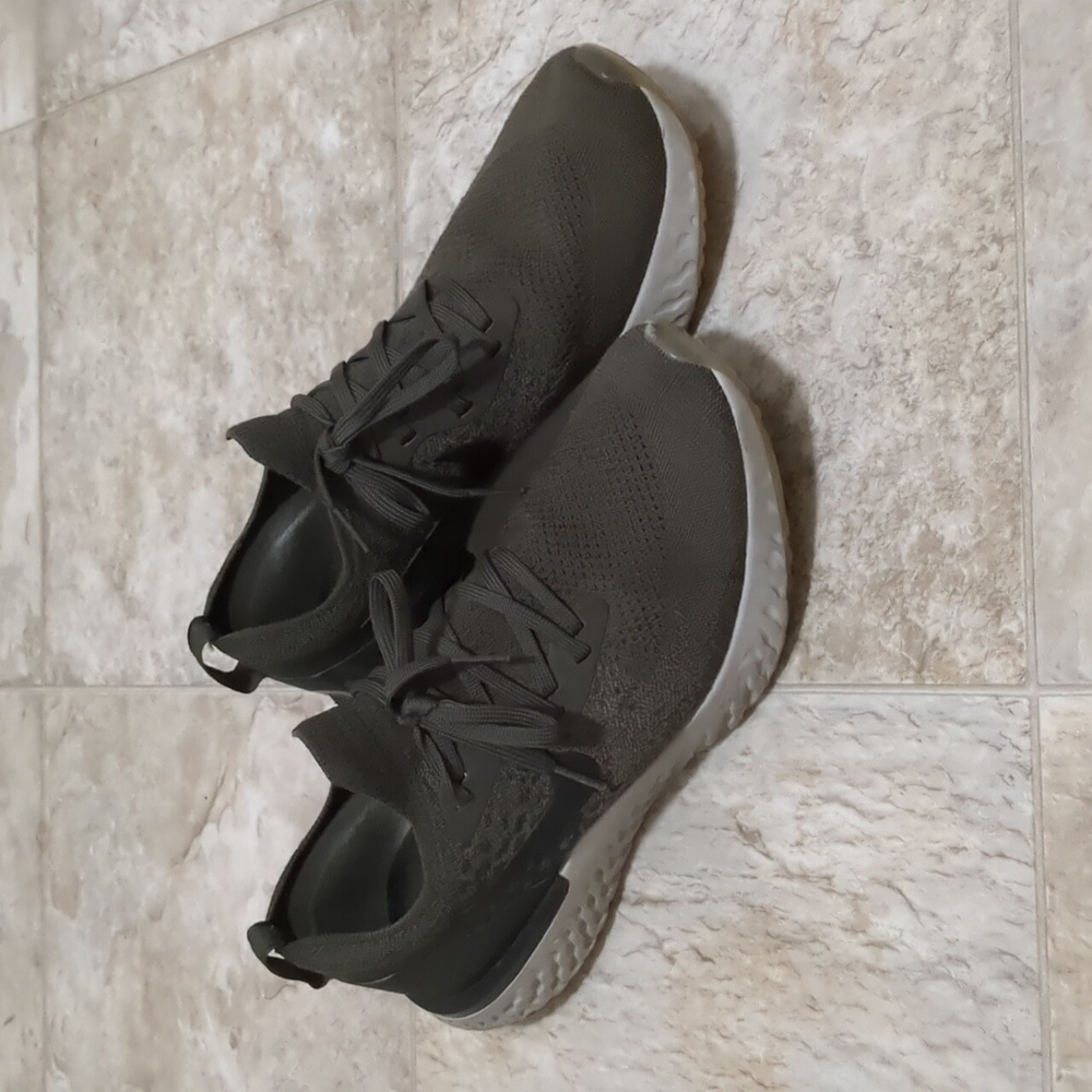 Nike Epic React Flyknit